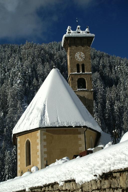 Col Rodella Daire Campitello di Fassa Oda fotoğraf